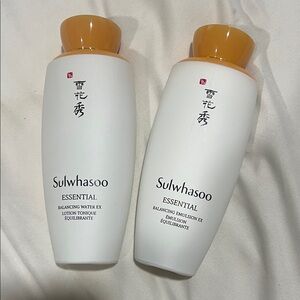 Sulwhasoo Essential Balancing Water and Emulsion Set